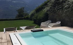 Design & Mountain View Bedroom